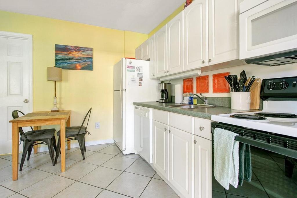 Five Palms Vacation Rentals- Daily - Weekly - Monthly Clearwater Beach Exterior foto